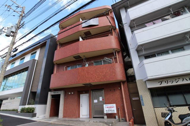 ＹＫハイツ舞子坂の外観