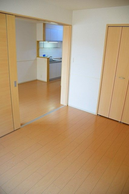 スペランツァ　ルーチェＢの洋室