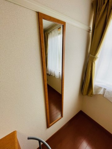 レオパレス新町の内装|姿見