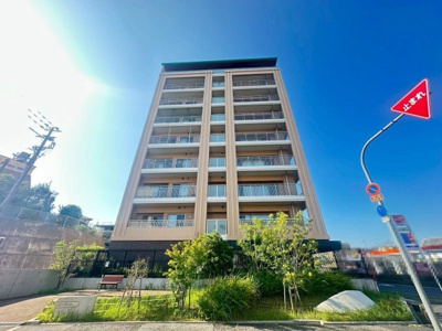 【外観】 | マスターズマンション光明池　中楽坊 | コーヨー光明池店まで徒歩５分！サンエー新檜尾台店まで徒歩９分！毎日のお買い物に便利ですね♪