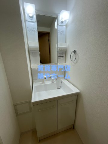グランエクラ今宮戎の独立洗面台
