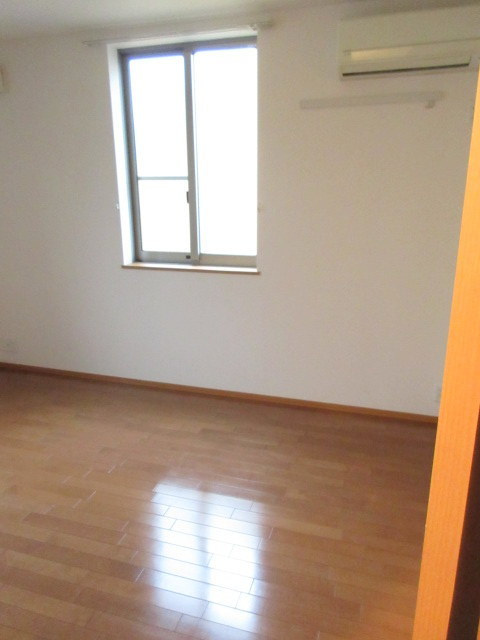 メゾン田端の子供部屋|★明るいフローリングのお部屋です★