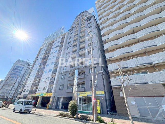 新大阪川島マンションの外観