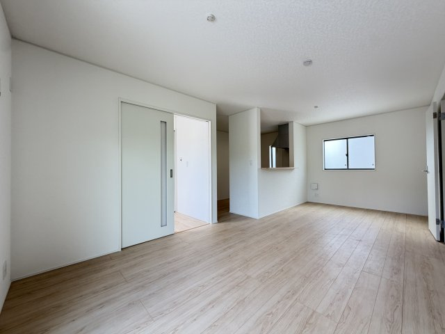 南城市佐敷伊原　第2（全4棟）4号棟の居間・リビング|※同仕様写真です