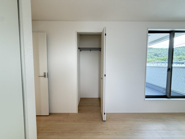 南城市佐敷伊原　第2（全4棟）4号棟の収納|※同仕様写真です