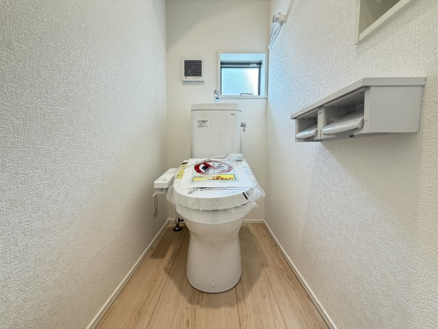 南城市佐敷伊原　第2（全4棟）4号棟のトイレ|※同仕様写真です