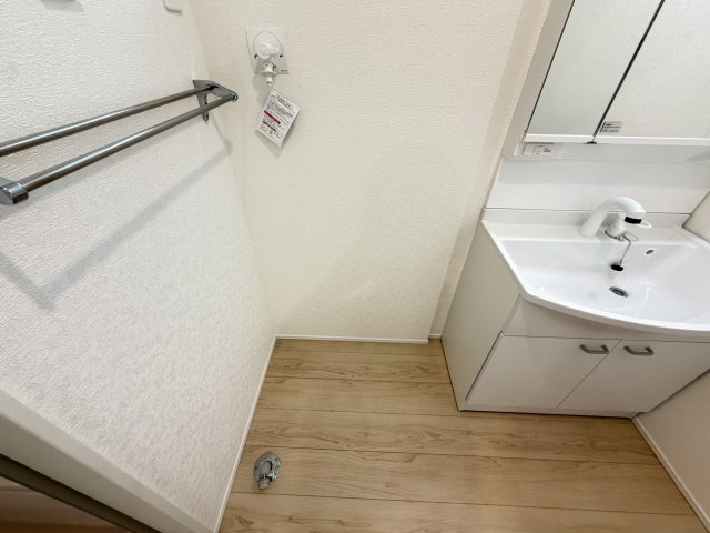 南城市佐敷伊原　第2（全4棟）4号棟の独立洗面台|4号棟　洗濯機置き場♪