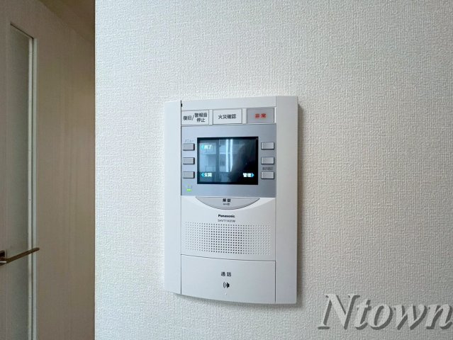 【セキュリティ】 | プレサンスTHE新栄 | モニター付きインターフォンです