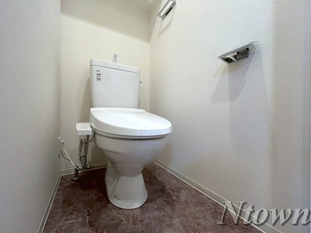 【トイレ】 | プレサンスTHE新栄 | 清潔感のあるトイレです