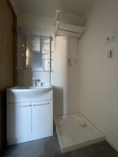 SCENE+柴又A の洗面所