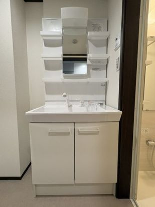 ケンオウヴィラ前原の洗面所