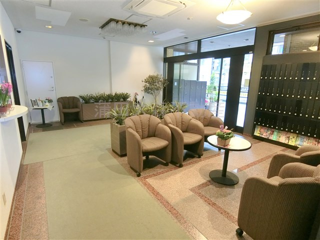 サニークレスト蒲田のエントランス