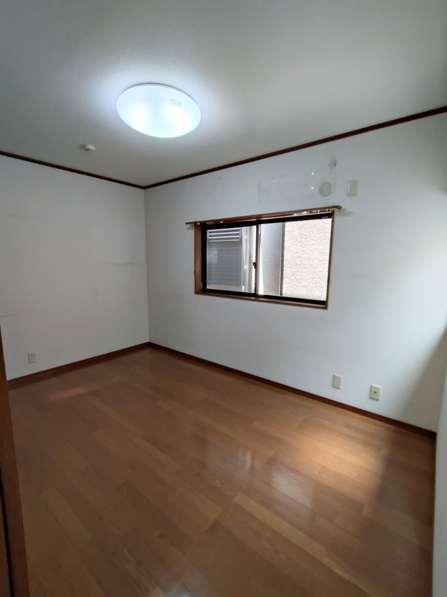 南塚口町七丁目中古戸建の洋室|３階約６．０帖洋室