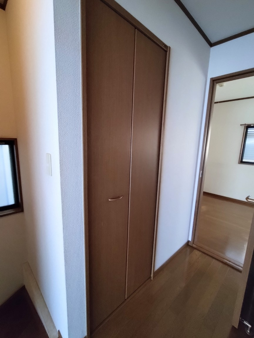 南塚口町七丁目中古戸建のその他|３階廊下収納