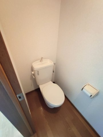 南塚口町七丁目中古戸建のトイレ|１階トイレ