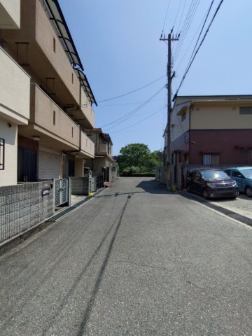 南塚口町七丁目中古戸建の前面道路含む現地写真