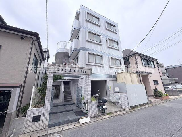 ＫＡＷＡＢＥ３６１の外観