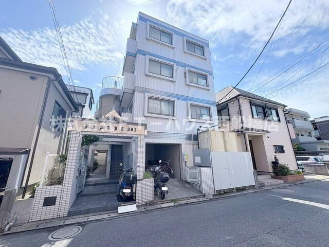 ＫＡＷＡＢＥ３６１の外観