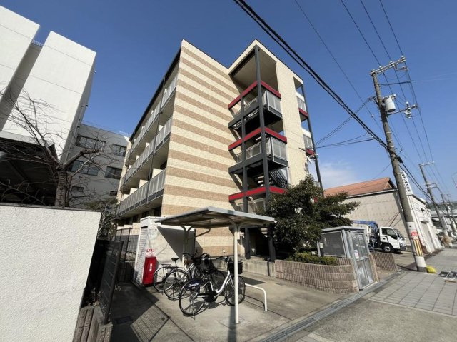 レオパレス春駒マンション