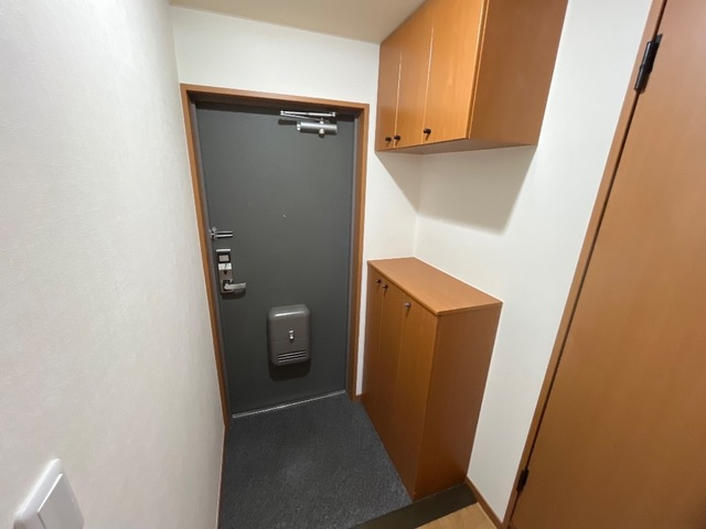 フォレストハイムDⅡ番館の玄関