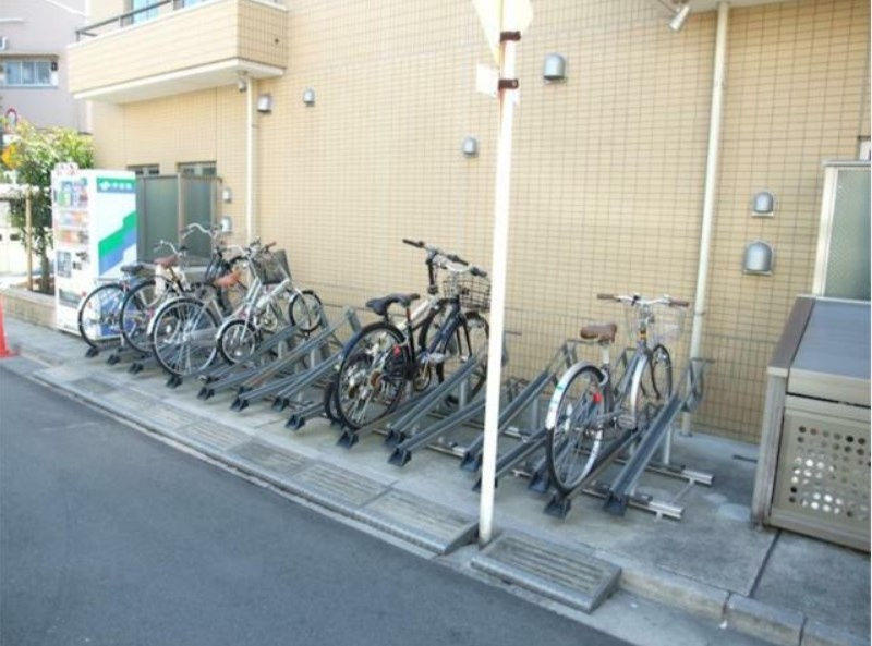 中野区中野３丁目の賃貸マンションの外観