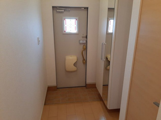 【玄関】 | ナックサクラニュータウンＢ | 収納もある玄関です