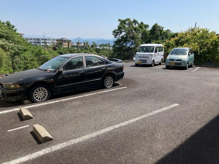 サニーヒル塚の台の駐車場