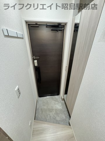 Asset-Court立川上砂町５丁目B棟の玄関