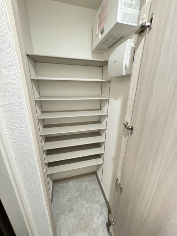Asset-Court立川上砂町５丁目B棟の玄関