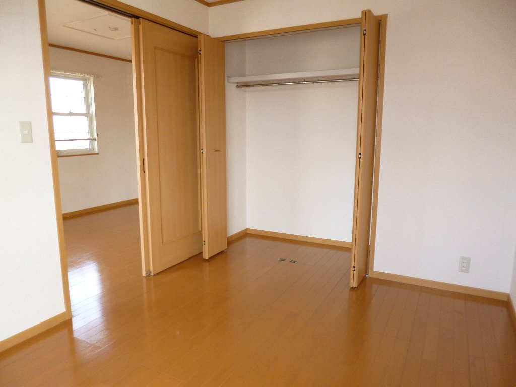 サンリット　ガーデンＤの子供部屋|南側洋室6帖