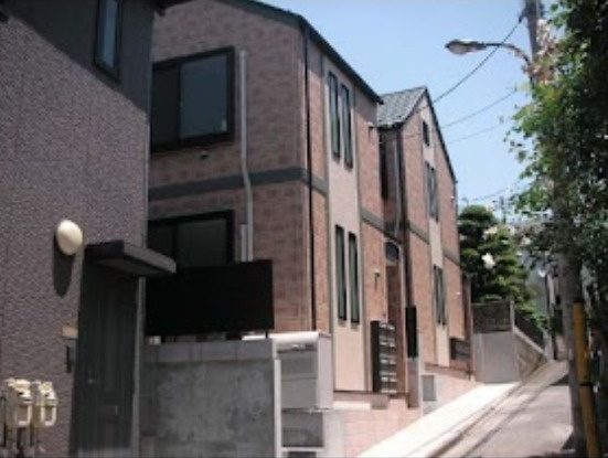 新宿区新宿７丁目のアパート