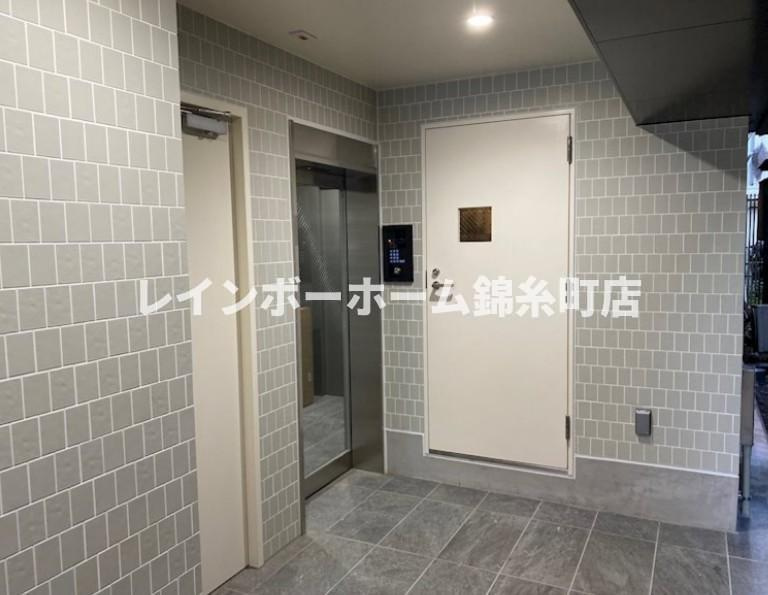 TOYO-ICHI APARTMENT.のエントランス