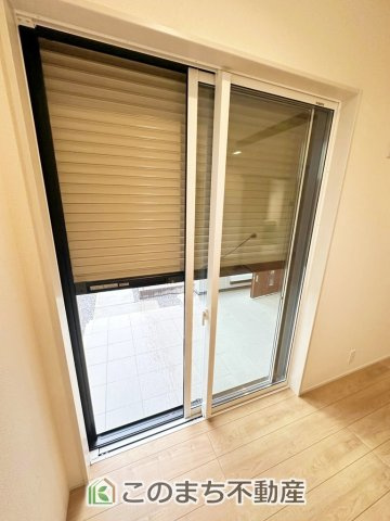 ブルーミングガーデン宇都宮市桜1丁目の設備|シャッター雨戸で防犯性アップ♪
