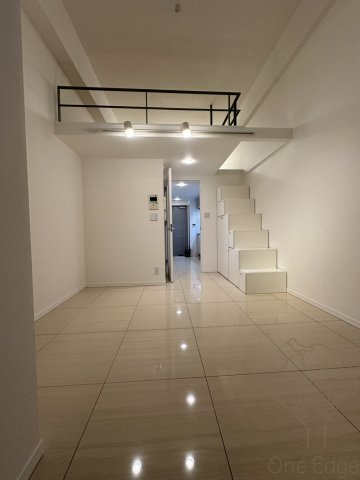 リセス大阪EASTの居間・リビング