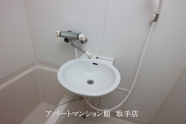 レオパレスＮＯＭＵＲＡの洗面所