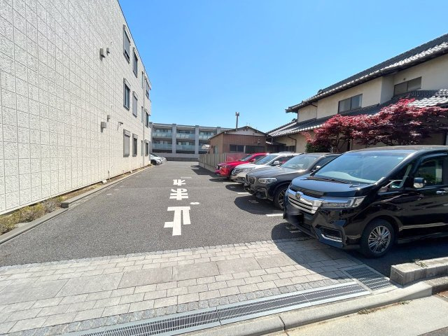 ヴィータ　フェリーチェ　Ⅲの駐車場