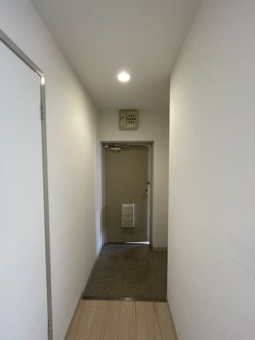 グレース仁川の玄関