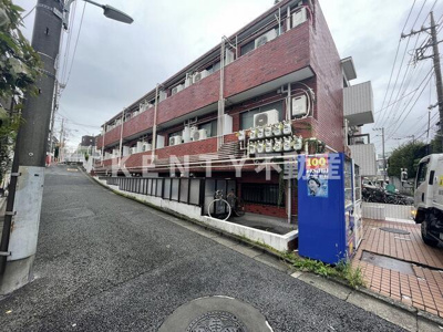 【外観】 | パステル小山 | 外はこのようになっています