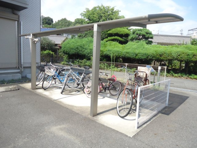 【その他共用部分】 | エコライフタウン本庄 | 屋根付き駐輪場