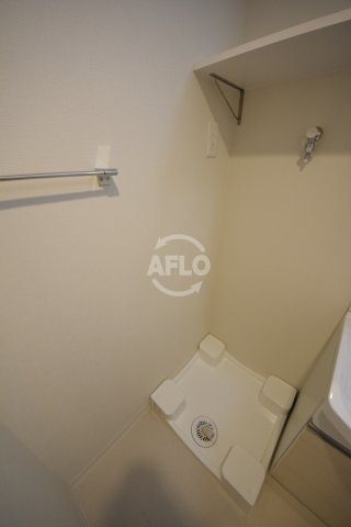 フォーリアライズ堺筋本町の洗面所|ラクラス堺筋本町　洗濯機置き場