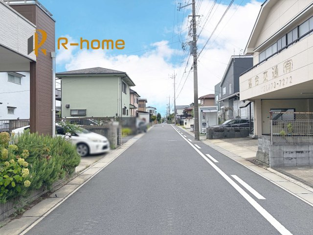 牛久市上柏田第9　新築戸建て　1号棟の前面道路含む現地写真|『今から見たい！』大歓迎です♪
お気軽にＲ－ｈomeまでお問い合わせください。
