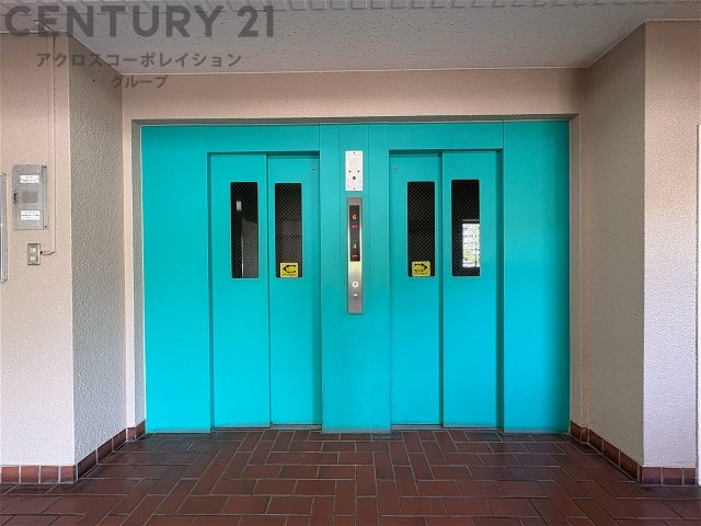 エレベーター2基付き