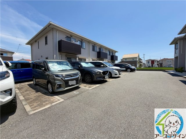 クオーレⅠの駐車場