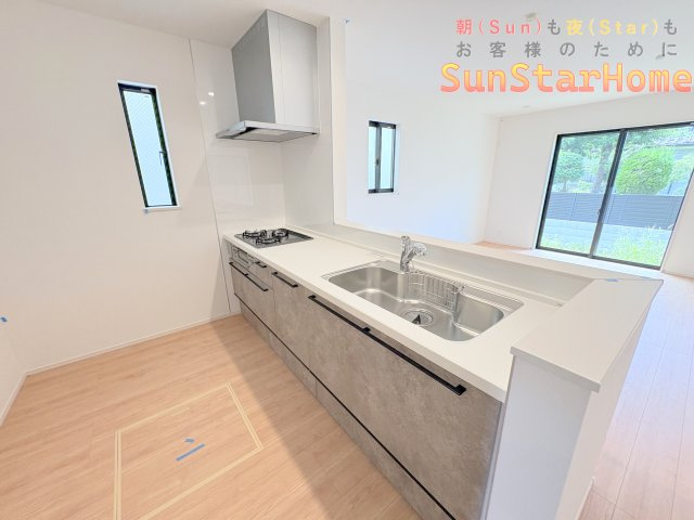 【サンスターホーム】瑞穂町長岡4丁目　長期優良新築戸建A号棟のキッチン