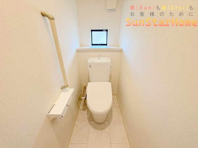 【サンスターホーム】瑞穂町長岡4丁目　長期優良新築戸建A号棟のトイレ
