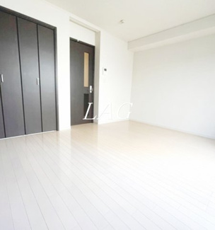【居間・リビング】 | シルクコートＢ | 洋室のお部屋です。