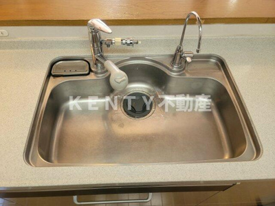 【キッチン】 | 二葉３丁目戸建 | キッチンでお料理をお楽しみください