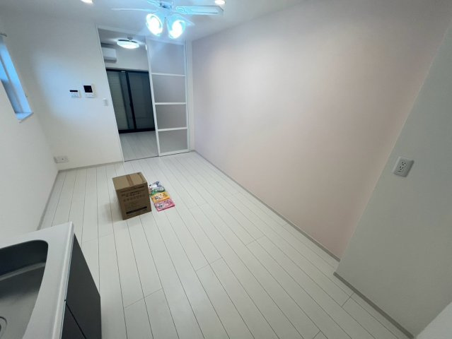 LEVICIA　BLDG.Ⅲの居間・リビング