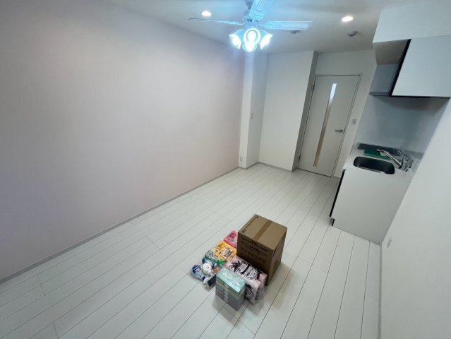 LEVICIA　BLDG.Ⅲの居間・リビング