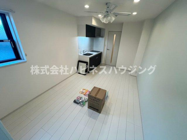 LEVICIA　BLDG.Ⅲの居間・リビング
